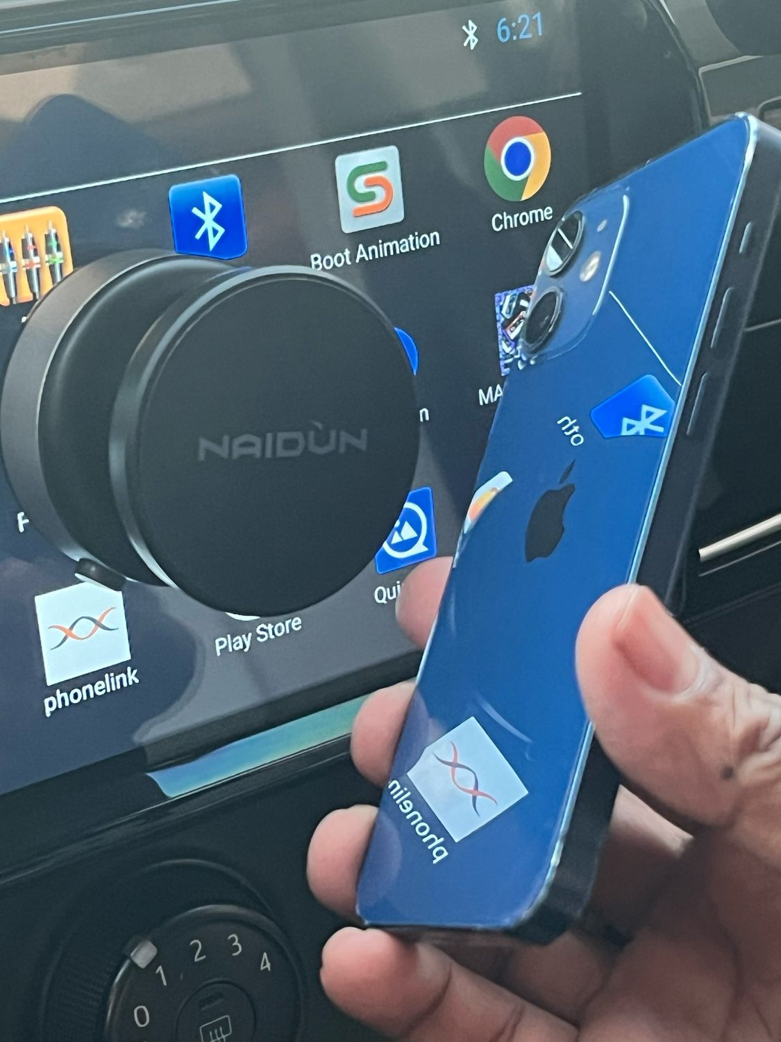 360° Auto Sensor Magnetic Phone Stand