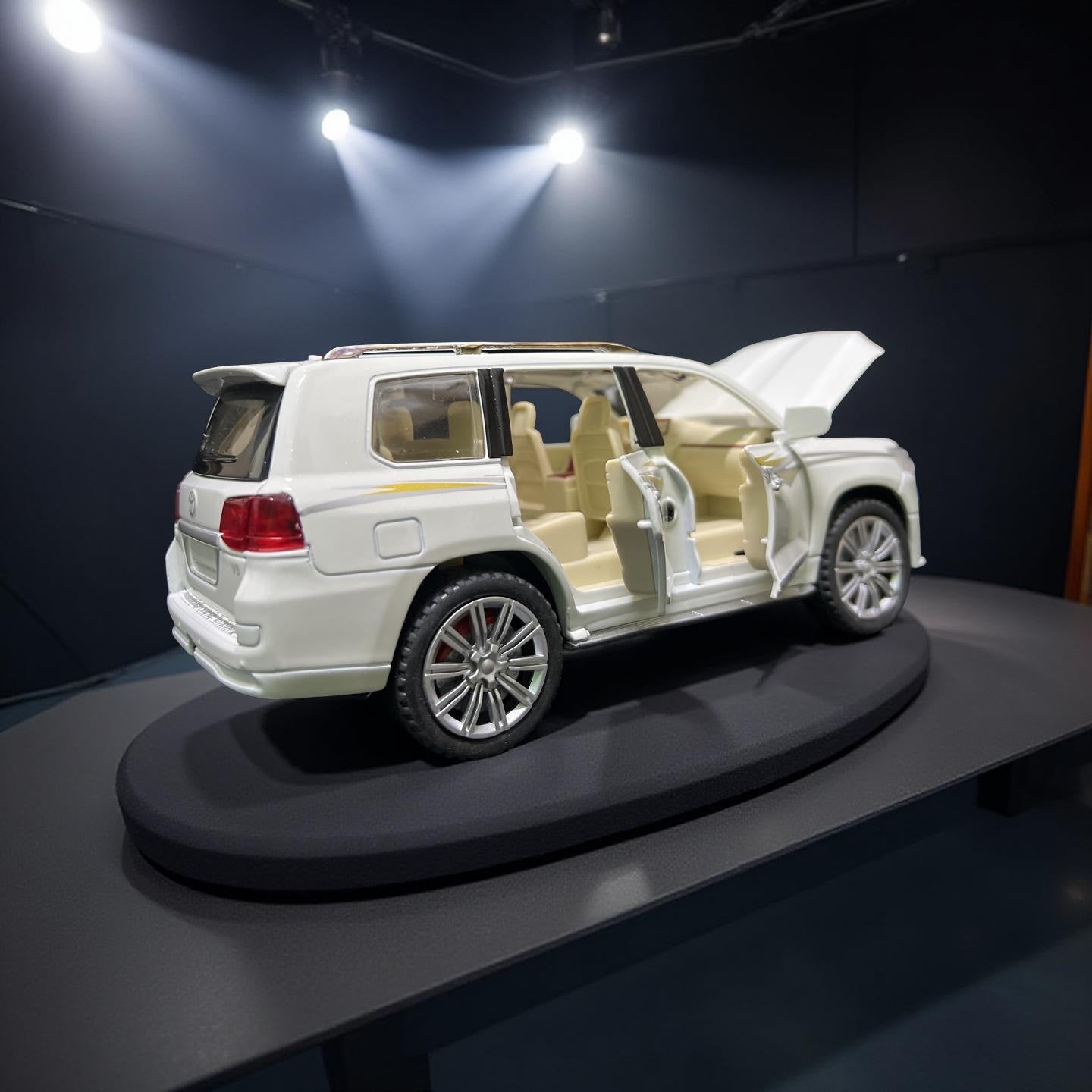 Toyota Land Cruiser Die-Cast Alloy Toy Car – Pull-Back 4WD Model with Sound & Light (Kids & Collectors)